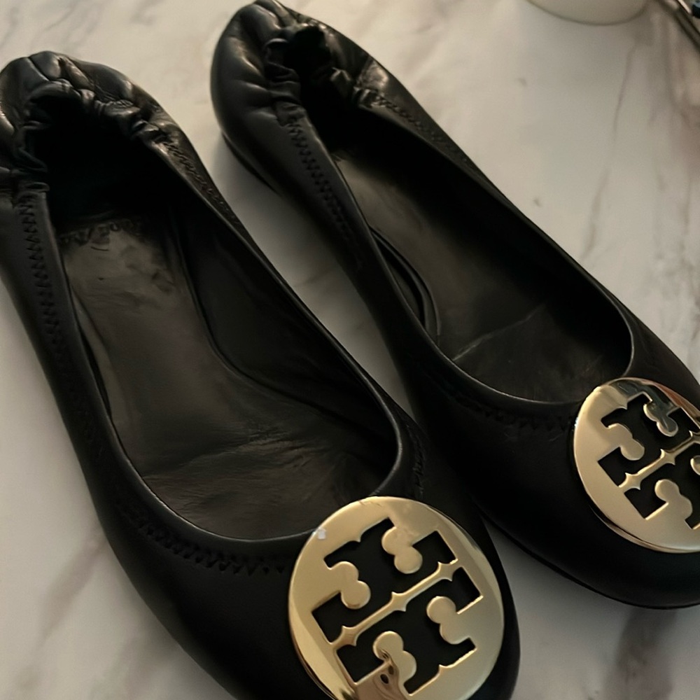 Tory Burch flats/ black